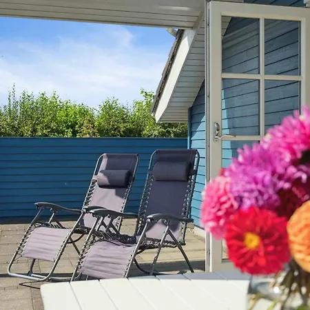 Peaceful In Scenic Surroundings Vakantiehuis *